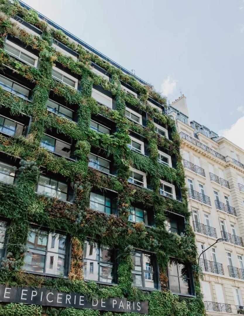 Very Chic Next To Trocadero And Eiffel Tower Paris